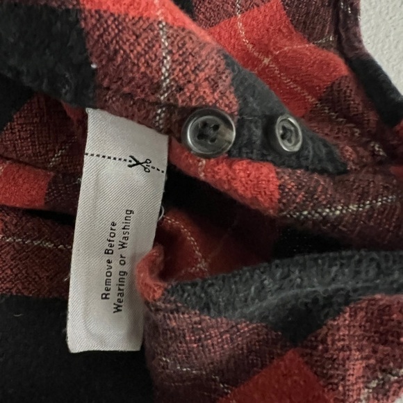 J.Crew Men's Flannel Shirt Size Large Red Plaid Long Sleeve Top Pocket Button Up - Picture 10 of 11